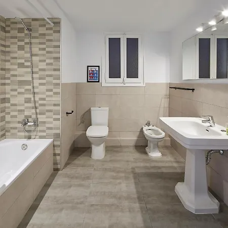 Girona 46 - 1 Bed and Breakfast Βαρκελώνη